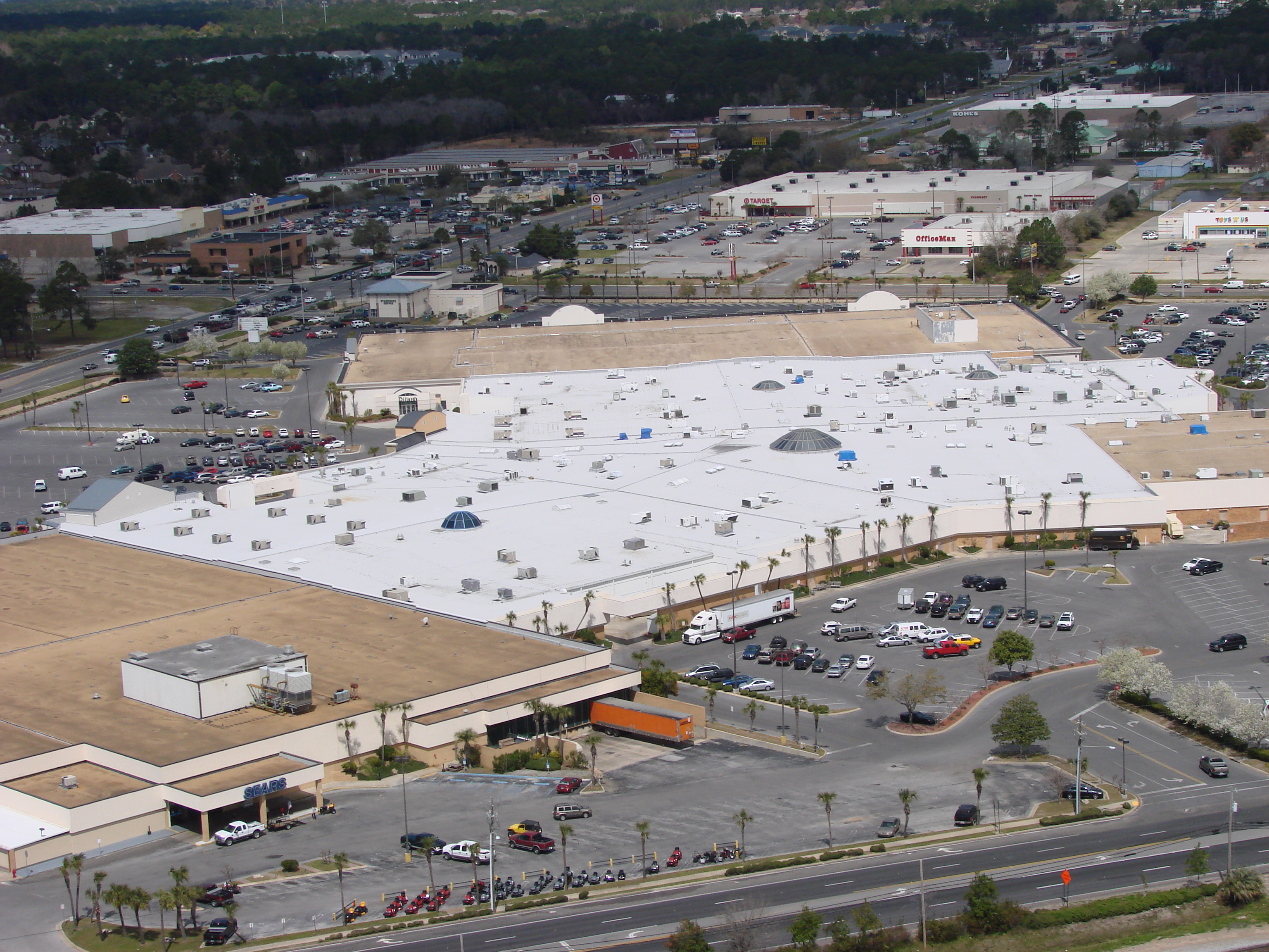 Retail roofing services